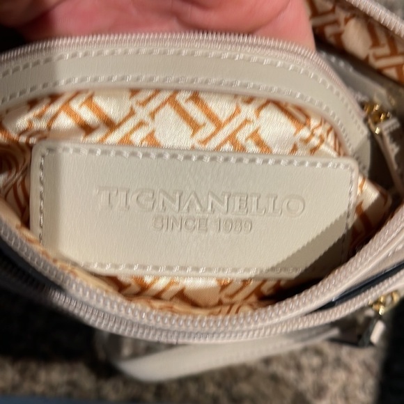 tignanello crossbody strap handbag - Picture 4 of 12